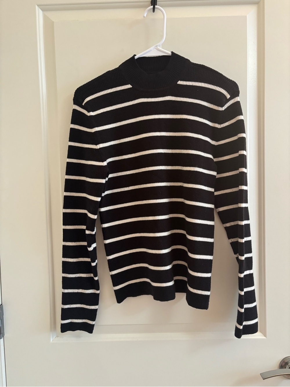 American Eagle Outfitters Black and White Striped Crew Sweater